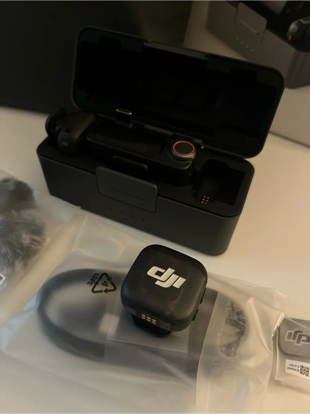 DJI Mic 3 Wireless Dual-Transmitter System (2TX and 1RX)